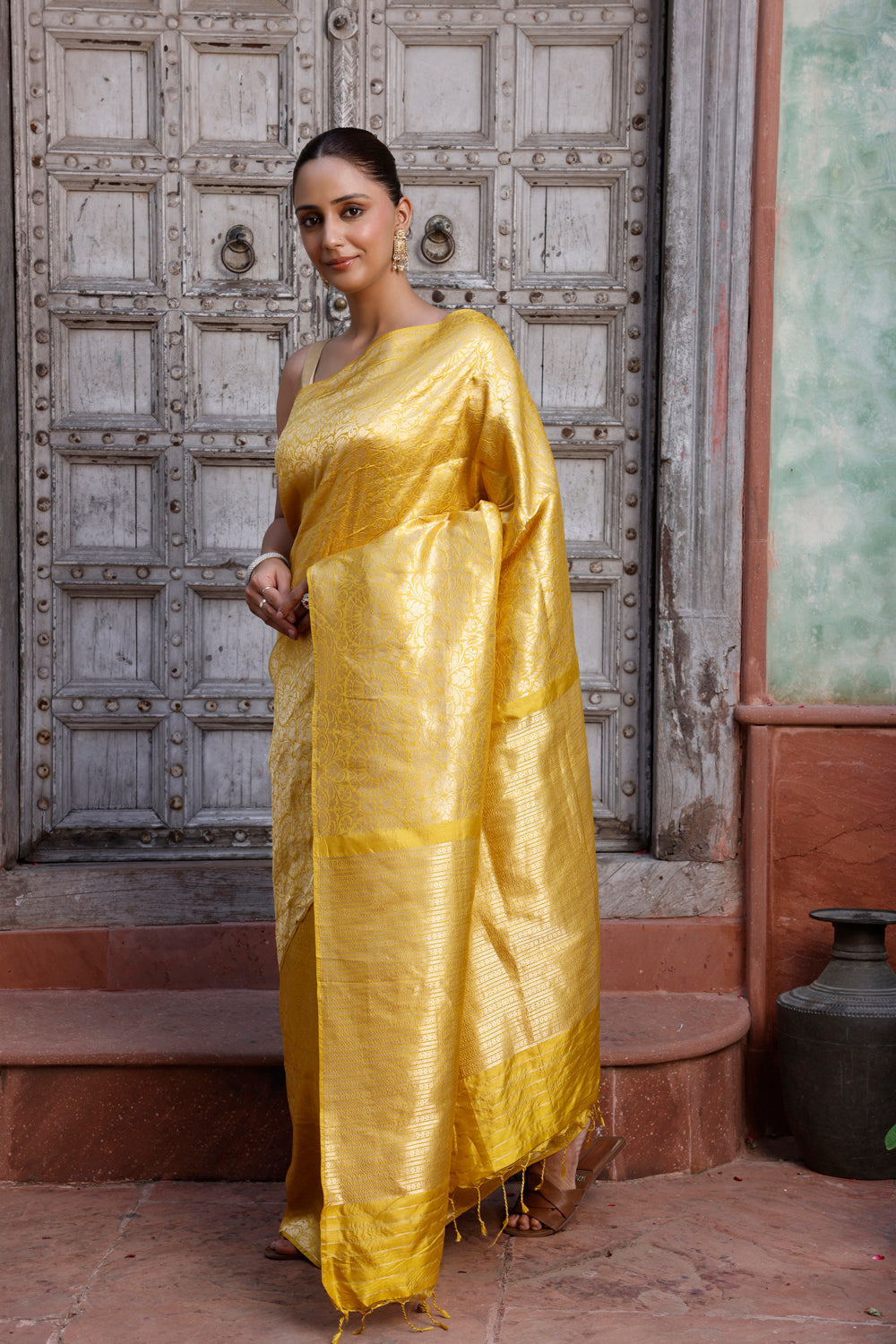 Handloom Yellow Gold Pure Silk Banarasi Saree