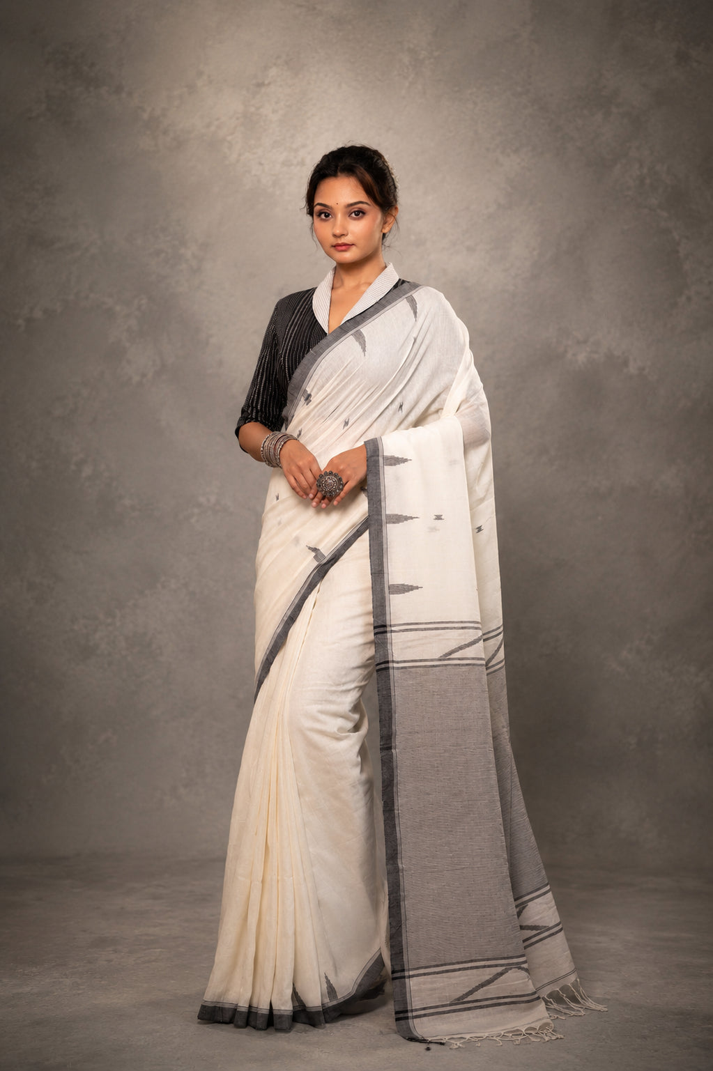 Ivory Whisper Jamdani Saree