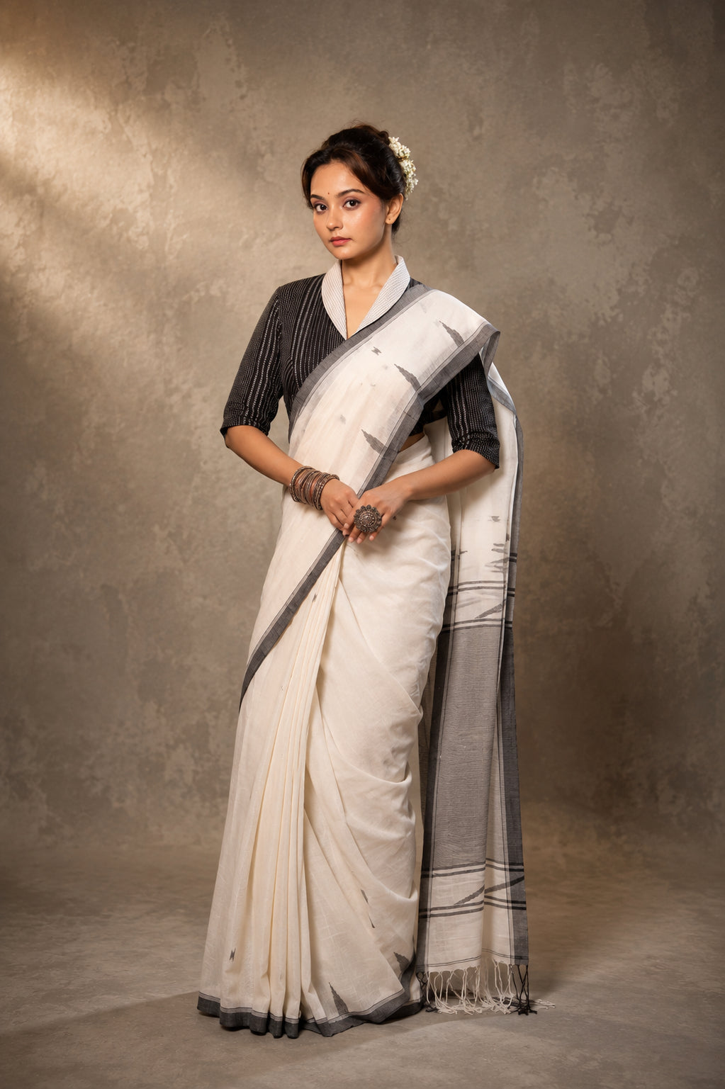 Ivory Whisper Jamdani Saree