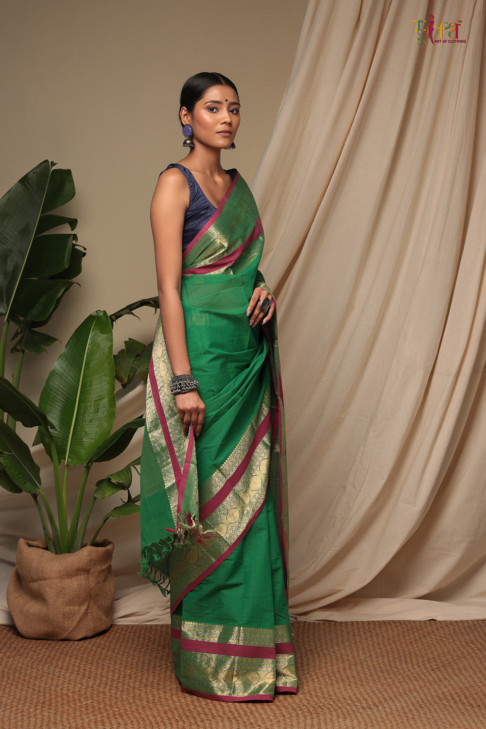 Handloom Forest Green Kanchi Cotton Saree With Exquisite Gold Zari Border & Pallu