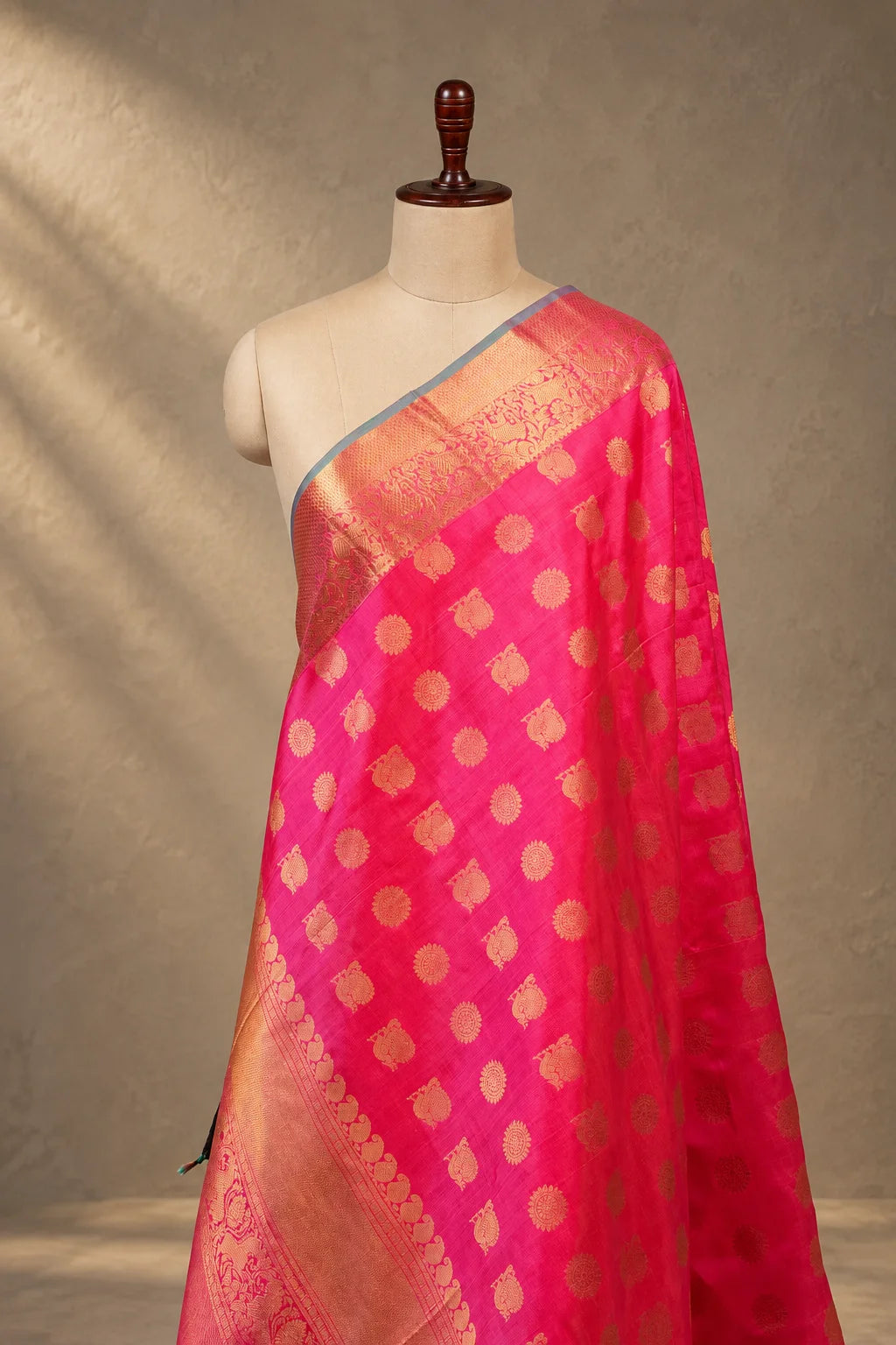 Rani Pink Kanjivaram Pure Silk Gold Zari Buttis Dupatta-Sutra Art of Clothing