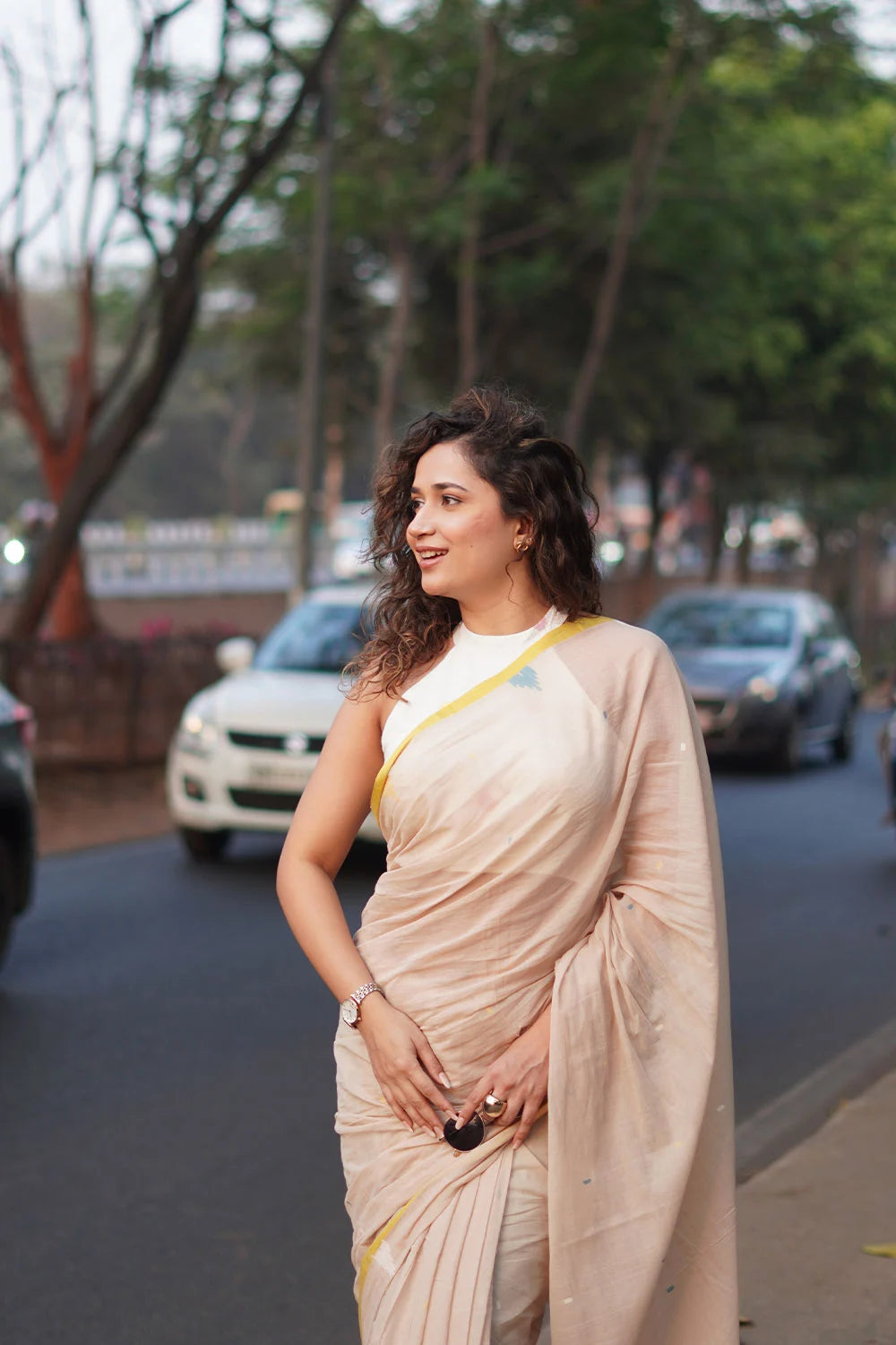 Handloom Beige Pure Cotton Jamdani Saree With Bird Motifs