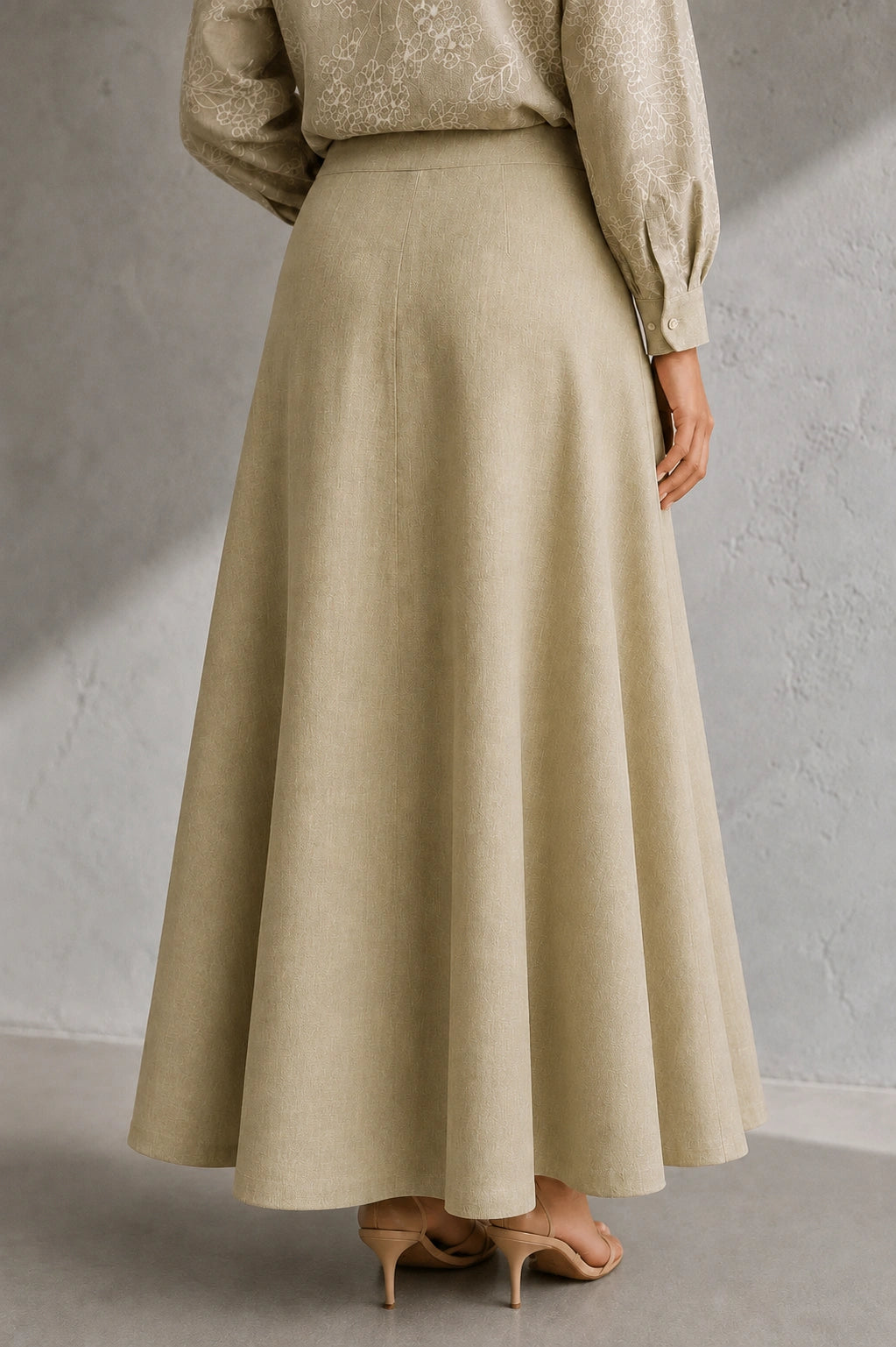 Green Essence Embroidered Linen Skord Set