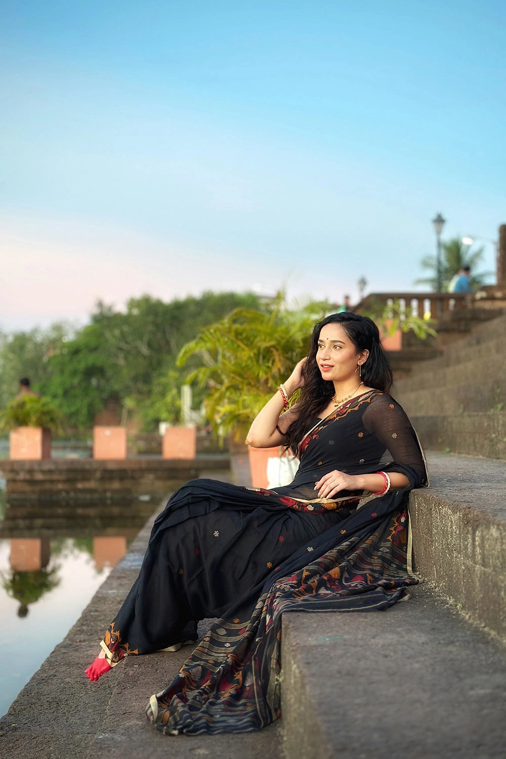 Handloom Black Pure Cotton Jamdani Saree with Multi colour border