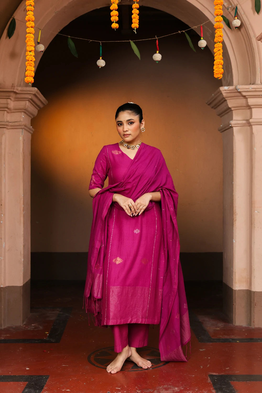 Handloom Rani Pink Pure cotton Zari Jamdani Kurta Set With Dupatta