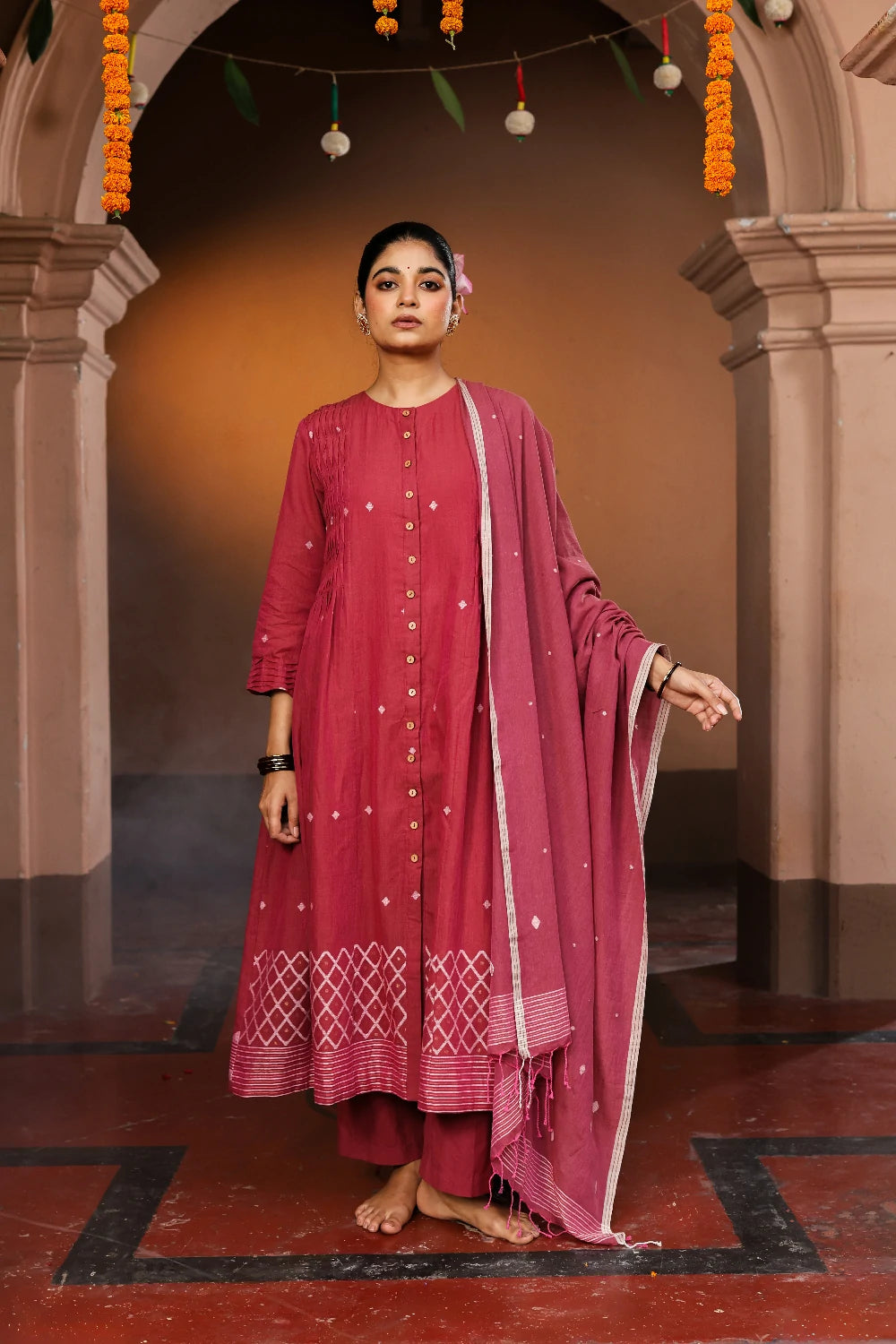 Handloom Pink Pure cotton Jamdani Kurta Set With Dupatta