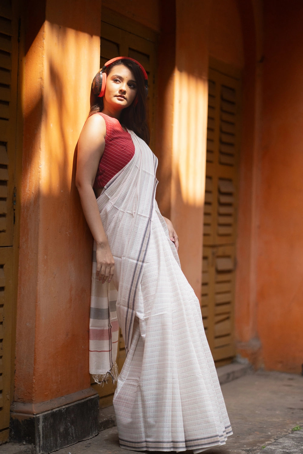 Handloom White Multi Colour Pure Cotton Kantha Stripes Saree