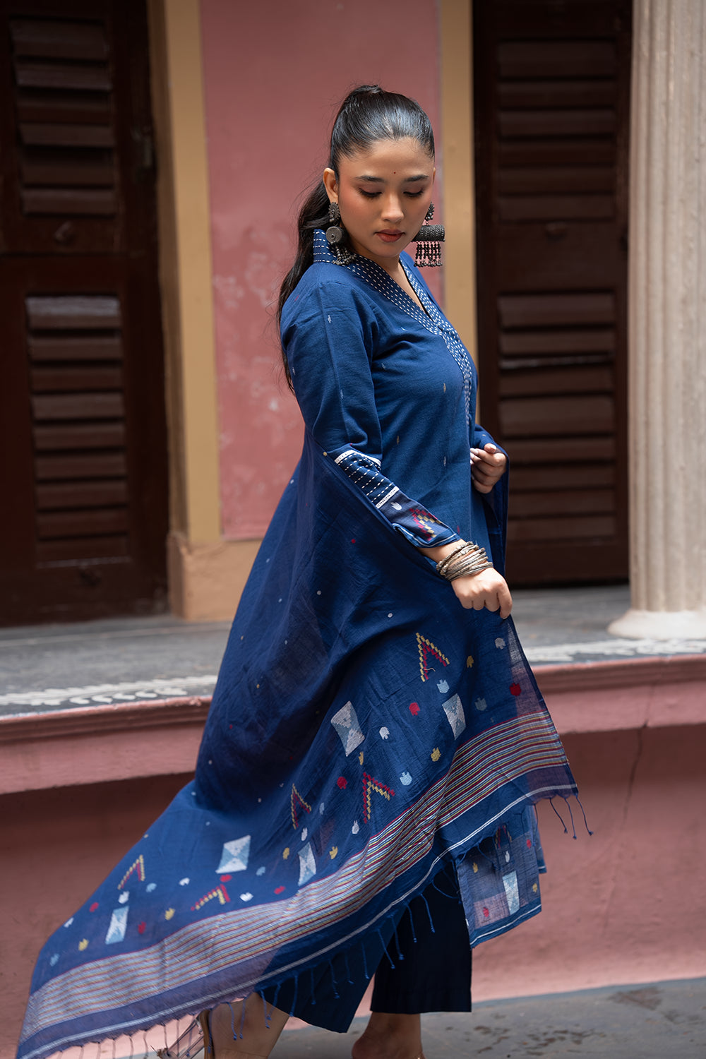 Blue Handwoven Jamdani Cotton Kurta Set With Dupatta