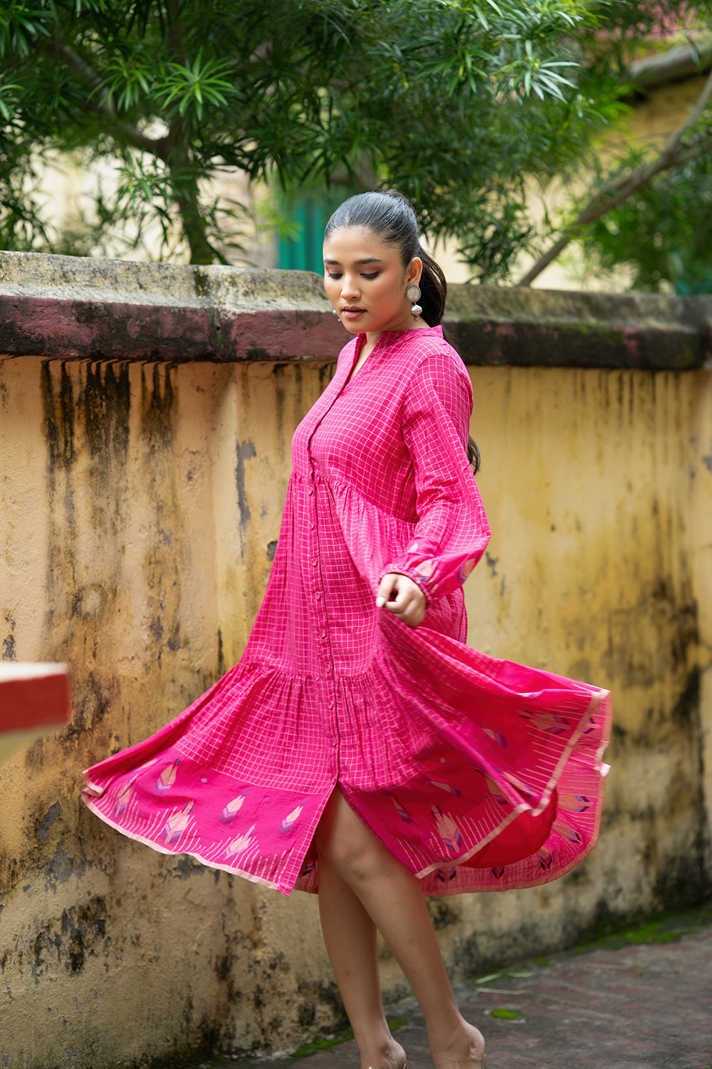 Gulnaar Pink Khadi Jamdani Handwoven Pure Cotton Dress