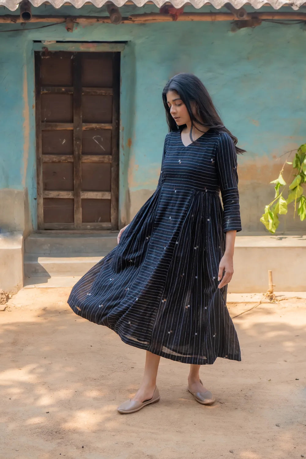 Shimmer Black Handwoven Cotton Jamdani Dress