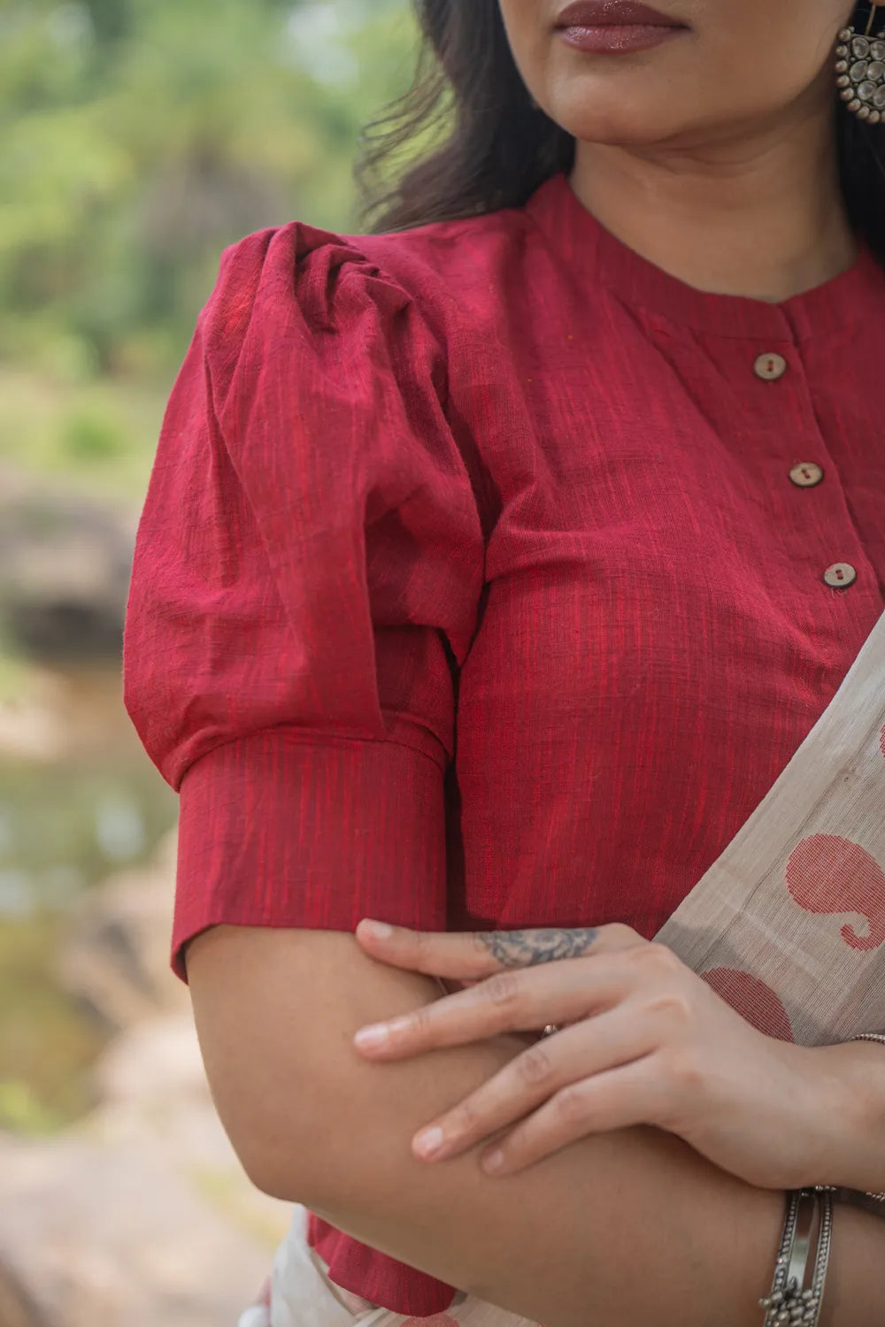 Off White and Red Paisley Soft Cotton Jamdani Saree