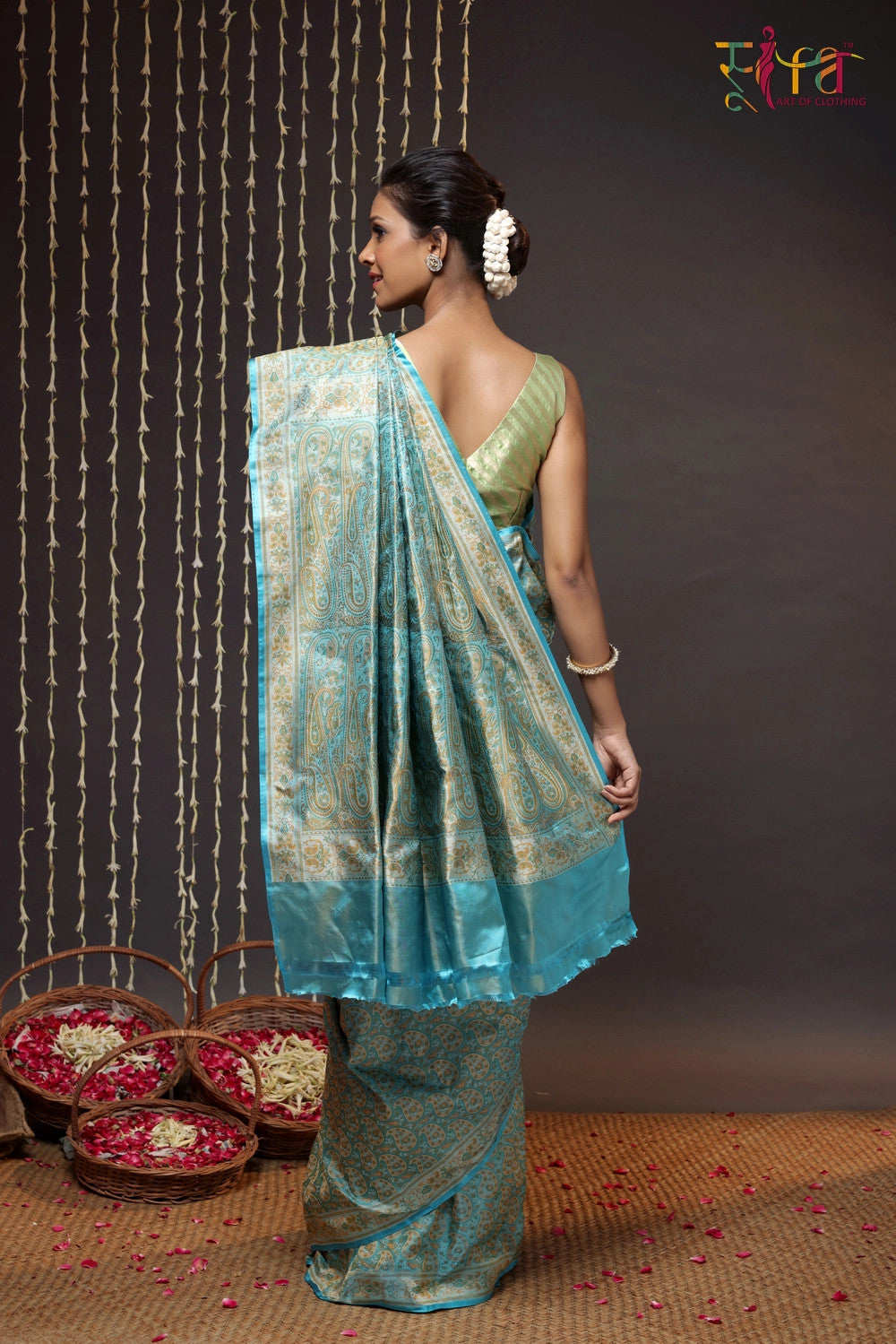 Electric Blue Handloom Pure Silk Tanchoi Banarasi Saree