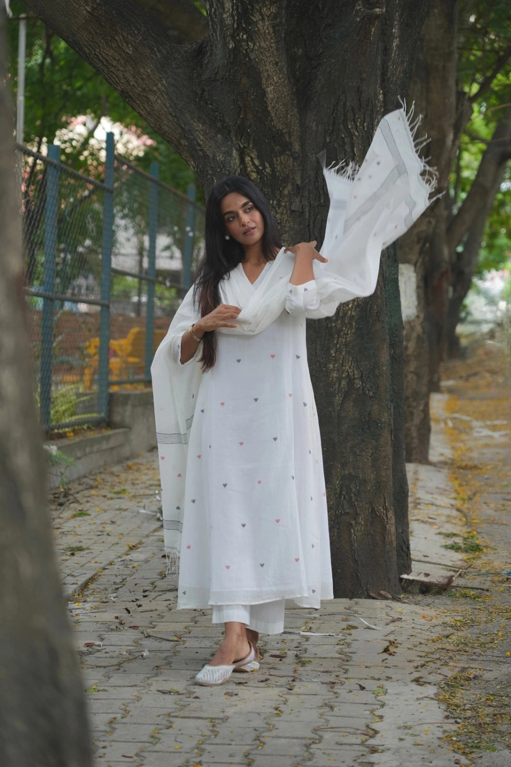 Handloom White Pure Cotton Heart Shape Jamdani Kurta Set With Dupatta