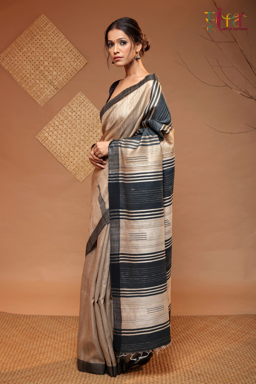 Pastel Brown Handloom Tussar Silk Saree With Black Border