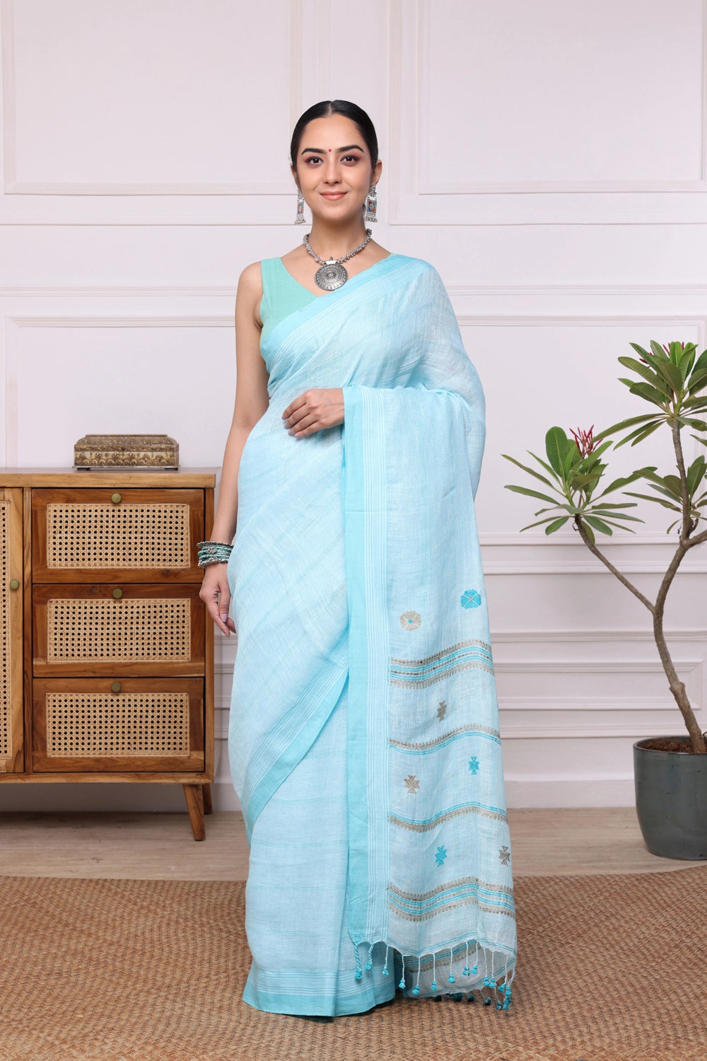 Handloom Arctic Blue Pure Linen Saree