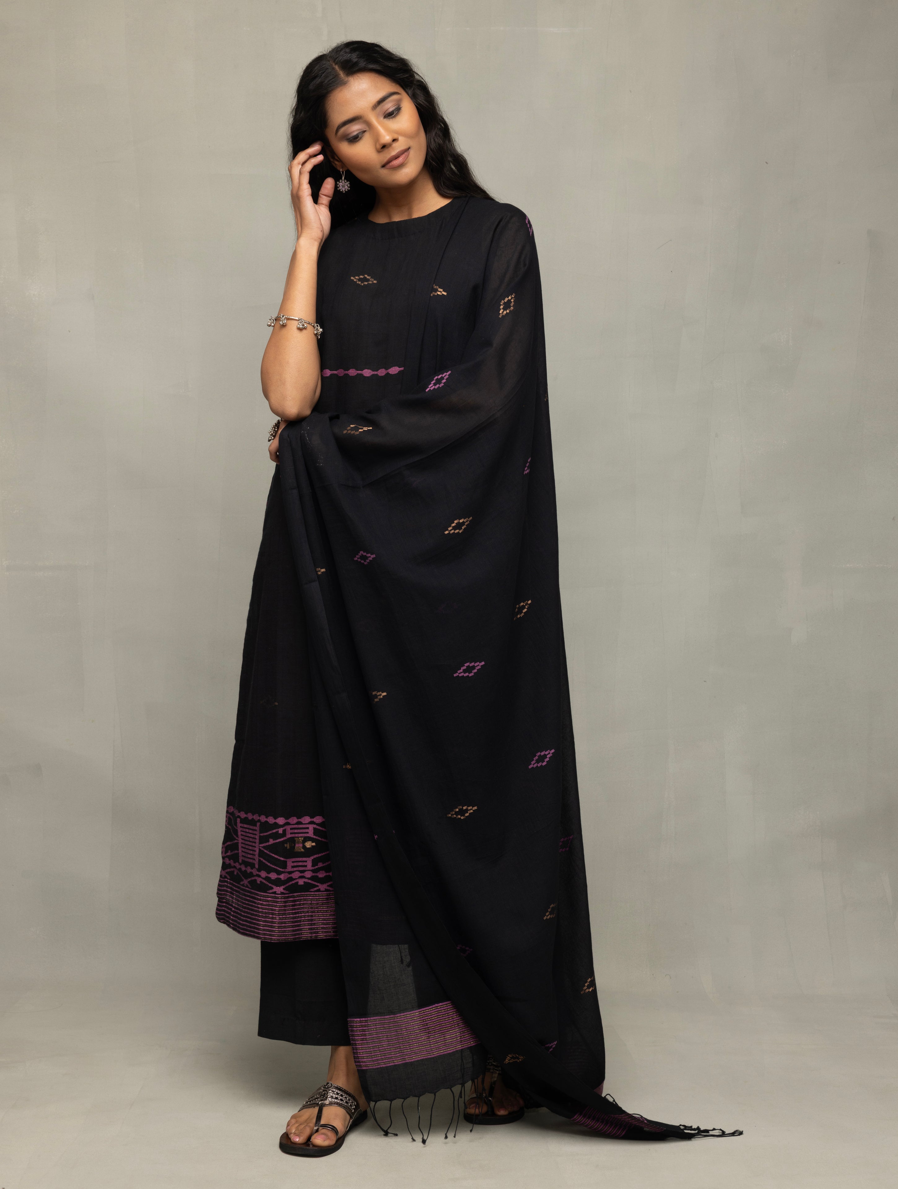Handloom Black Pure Cotton Yantra Zari Jamdani Kurta Set WIth Dupatta