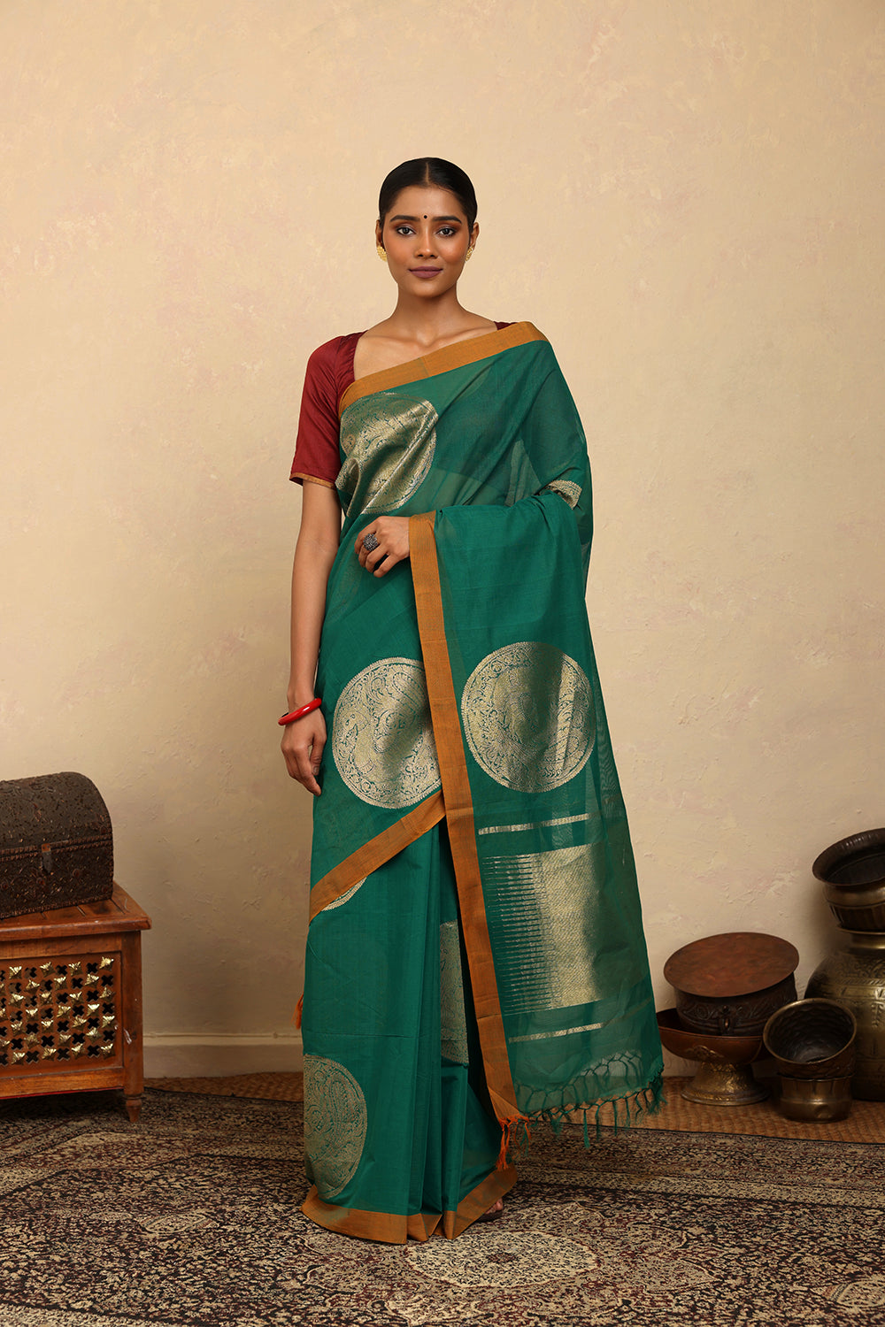 Handloom Spring Green Coin Motifs Kanchi Cotton Saree