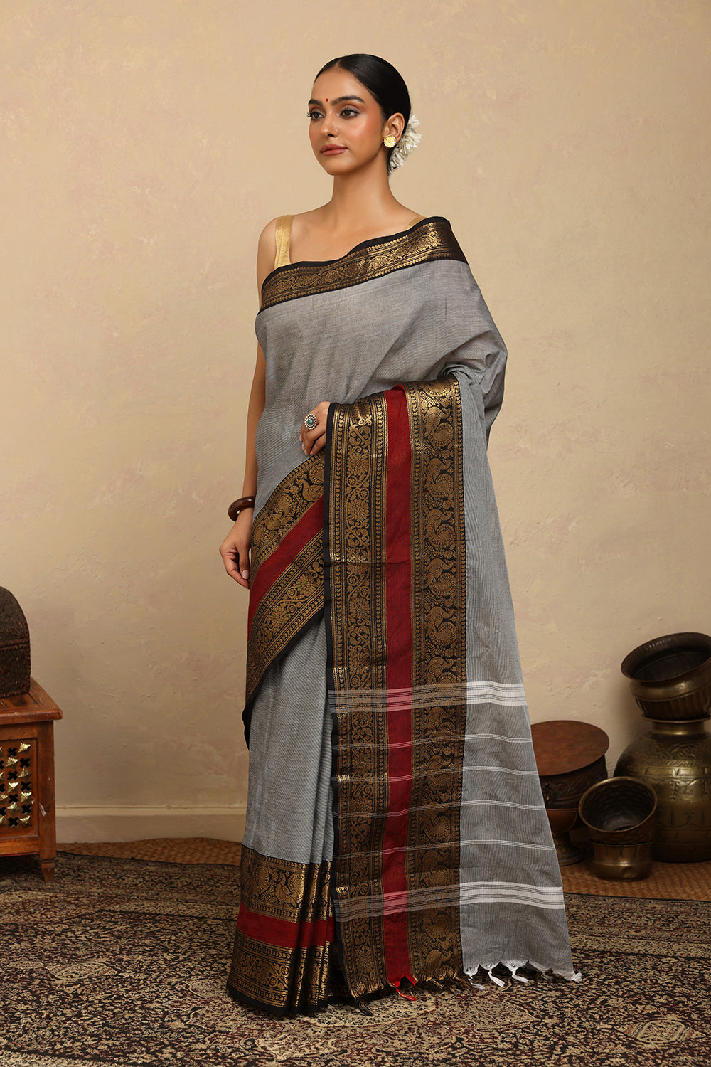 Handloom Grey Kanchi Cotton Saree with Broad Zari Border