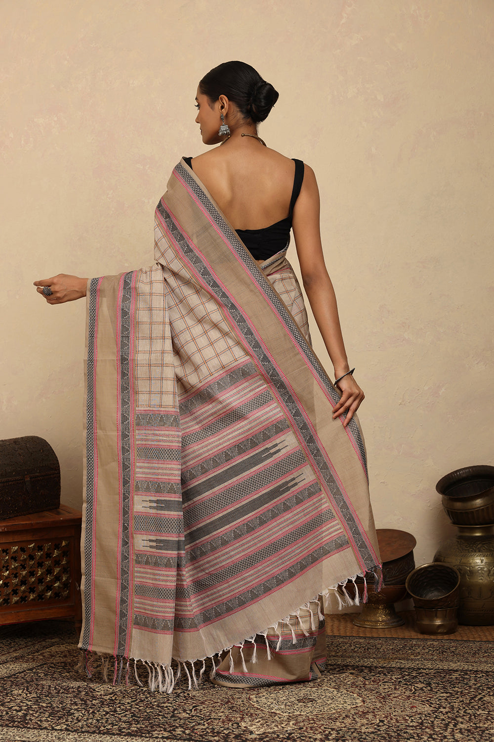 Handloom Beige Checks Kanchi Cotton Saree With Border
