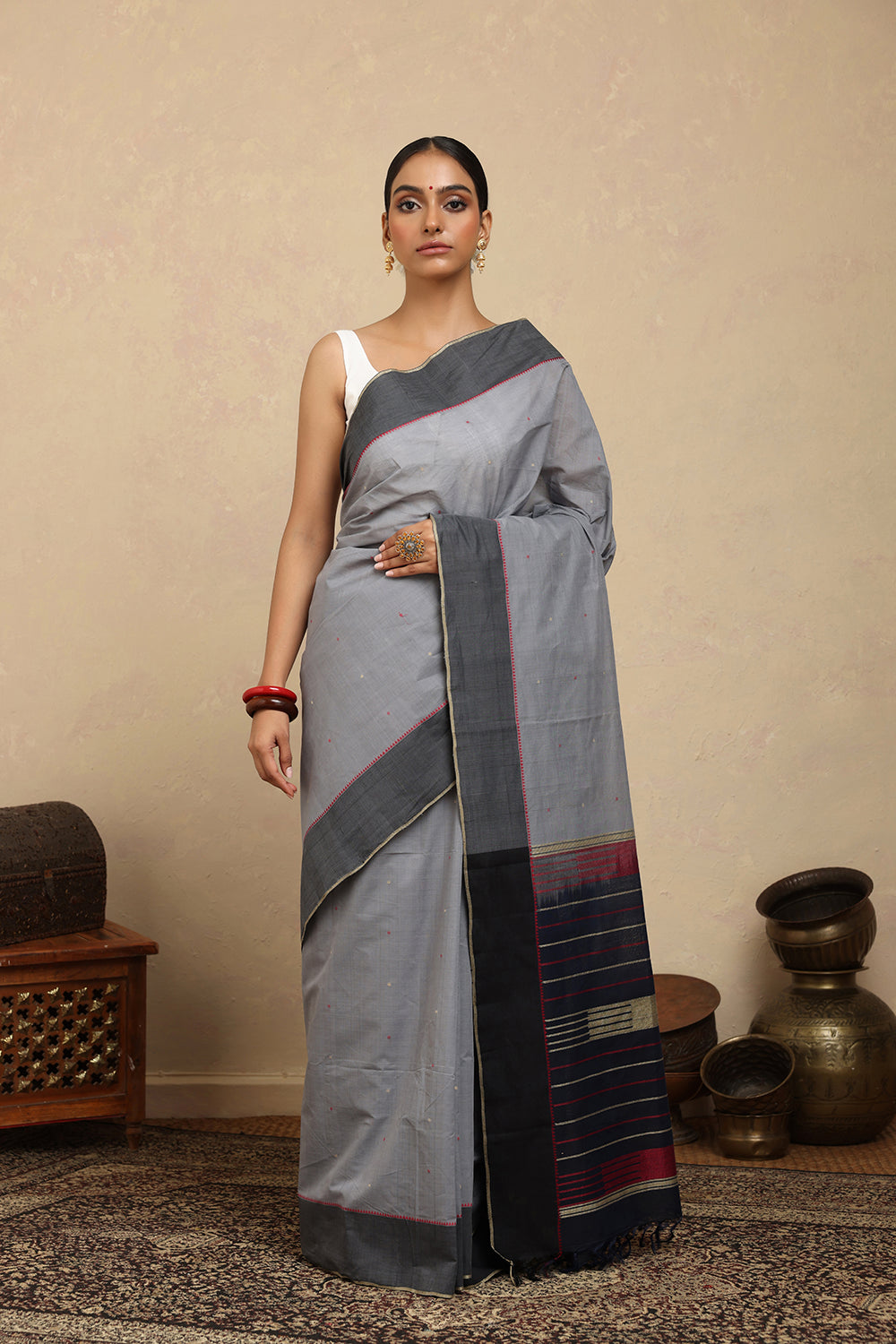 Handloom Grey Kanchi Cotton Saree With Dark Grey Border