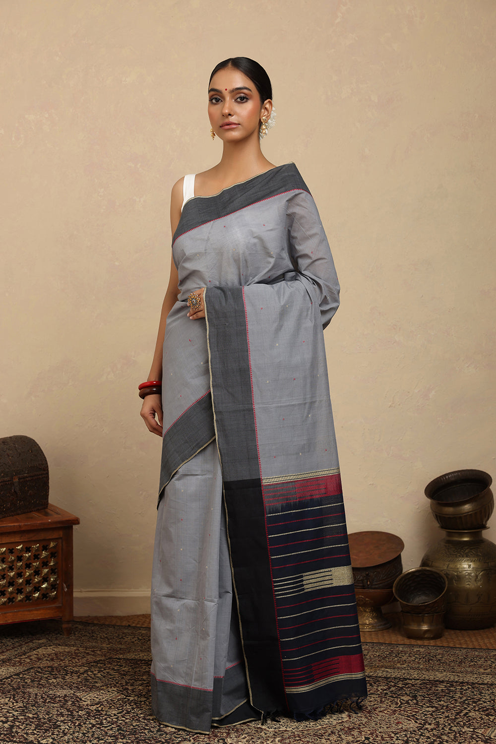 Handloom Grey Kanchi Cotton Saree With Dark Grey Border