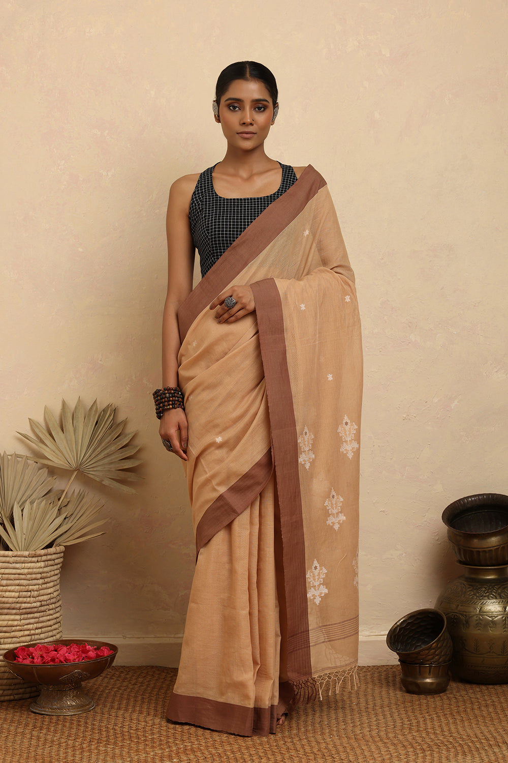 Handloom Beige Pure Cotton Jamdani Saree