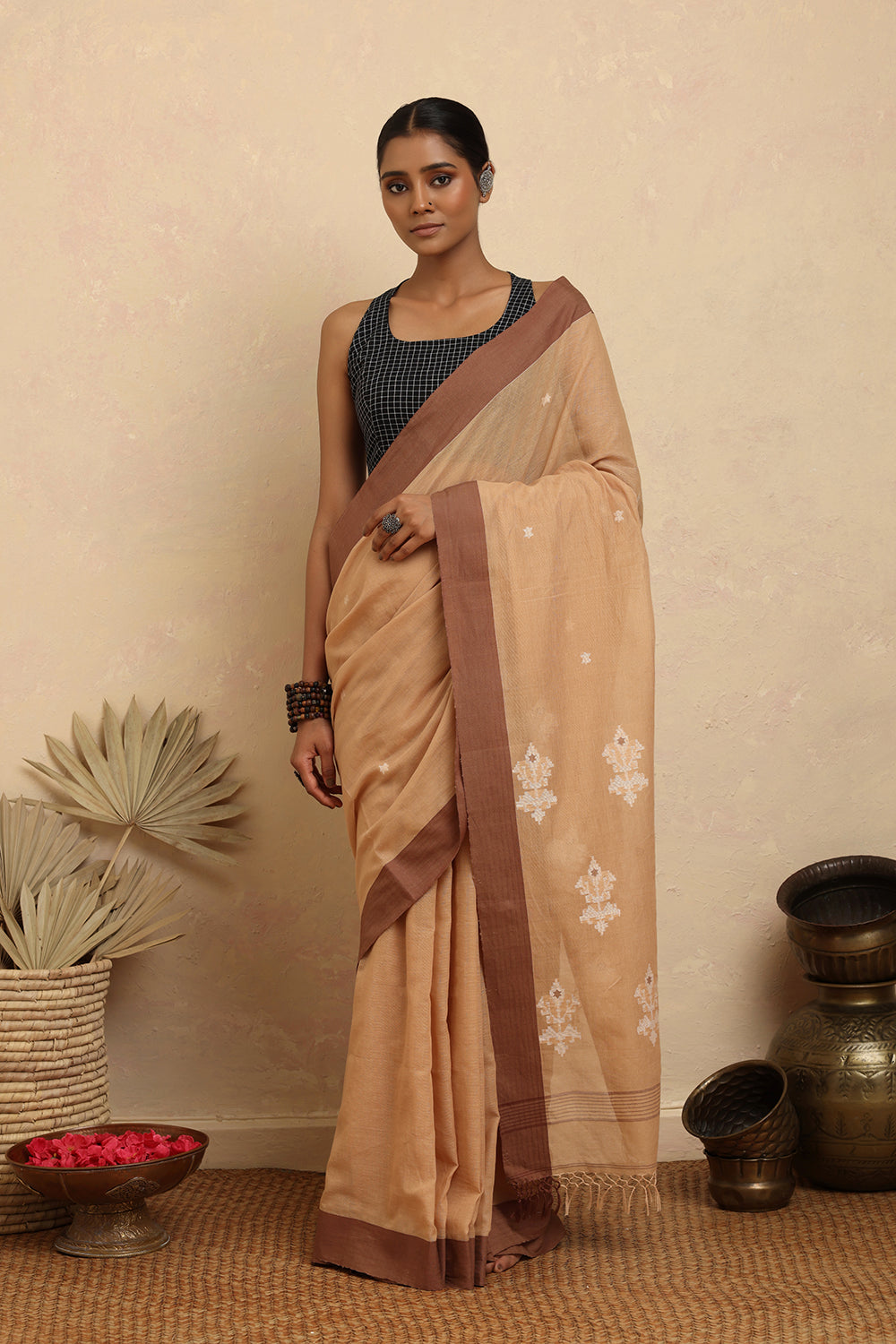 Handloom Beige Pure Cotton Jamdani Saree