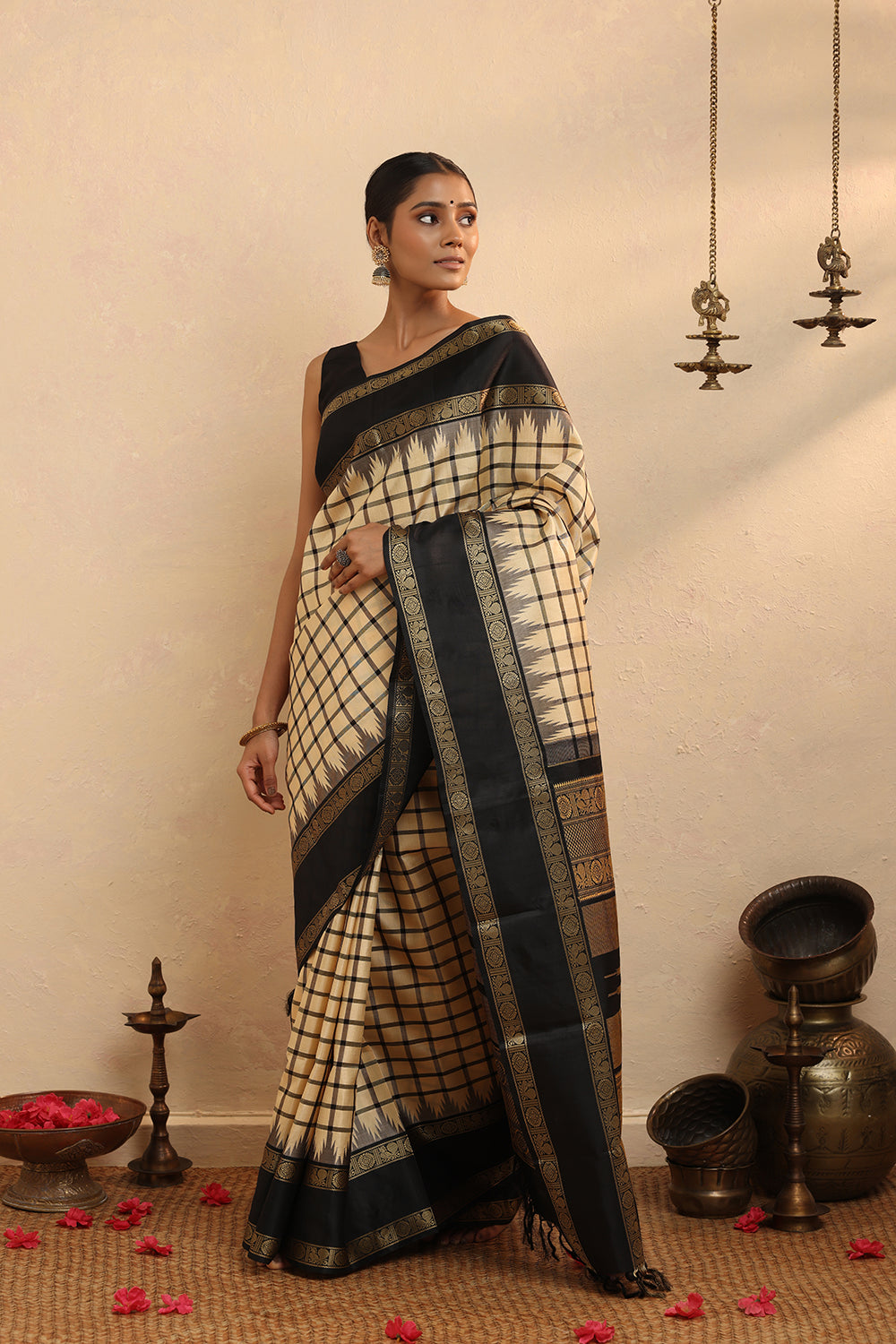 Handllom Cream & Black Check Pure Silk Saree