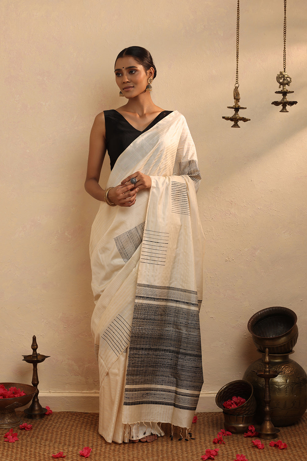 Handloom Off White Pure Silk Kanchi Contemporary Saree