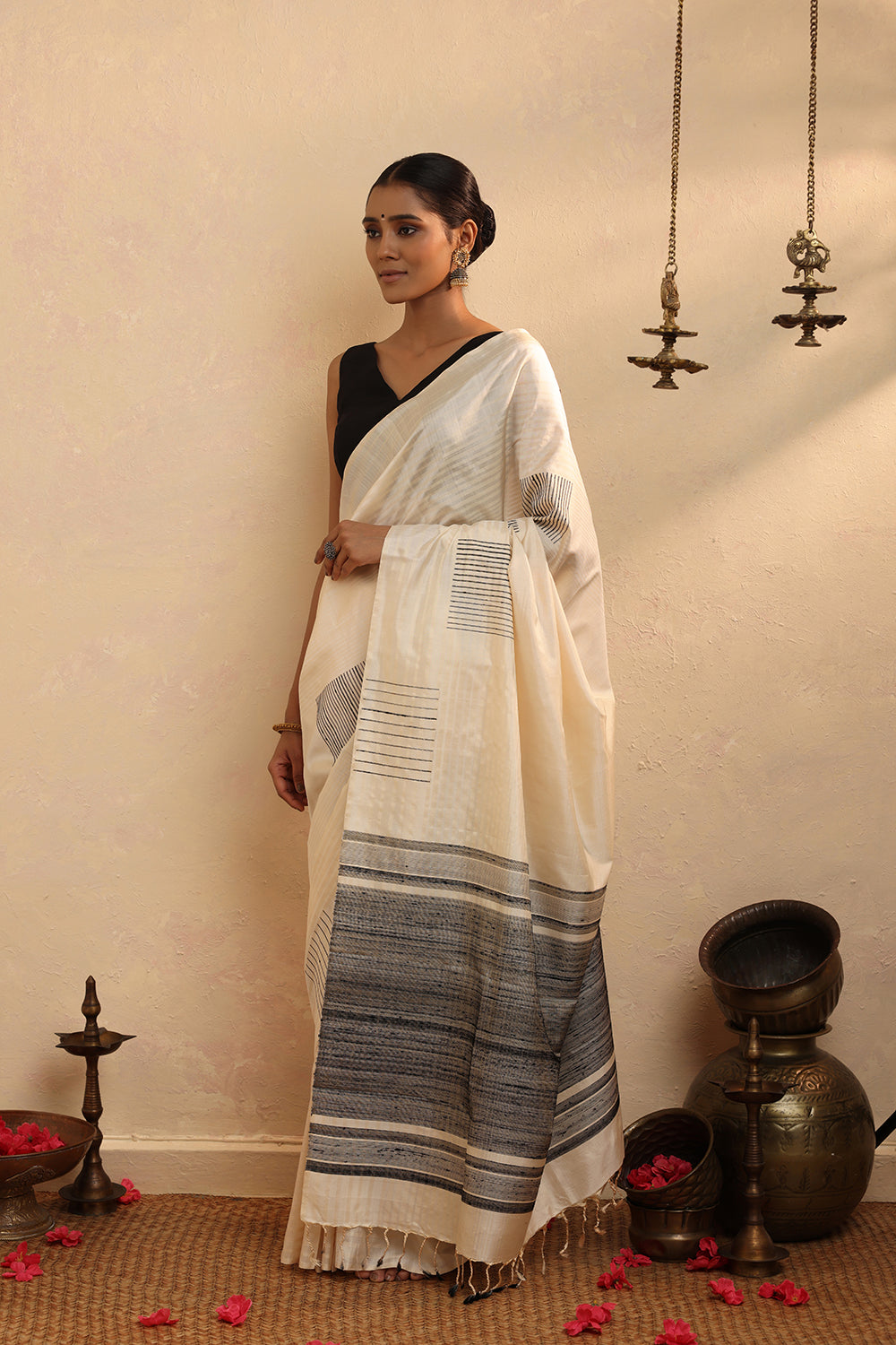 Handloom Off White Pure Silk Kanchi Contemporary Saree