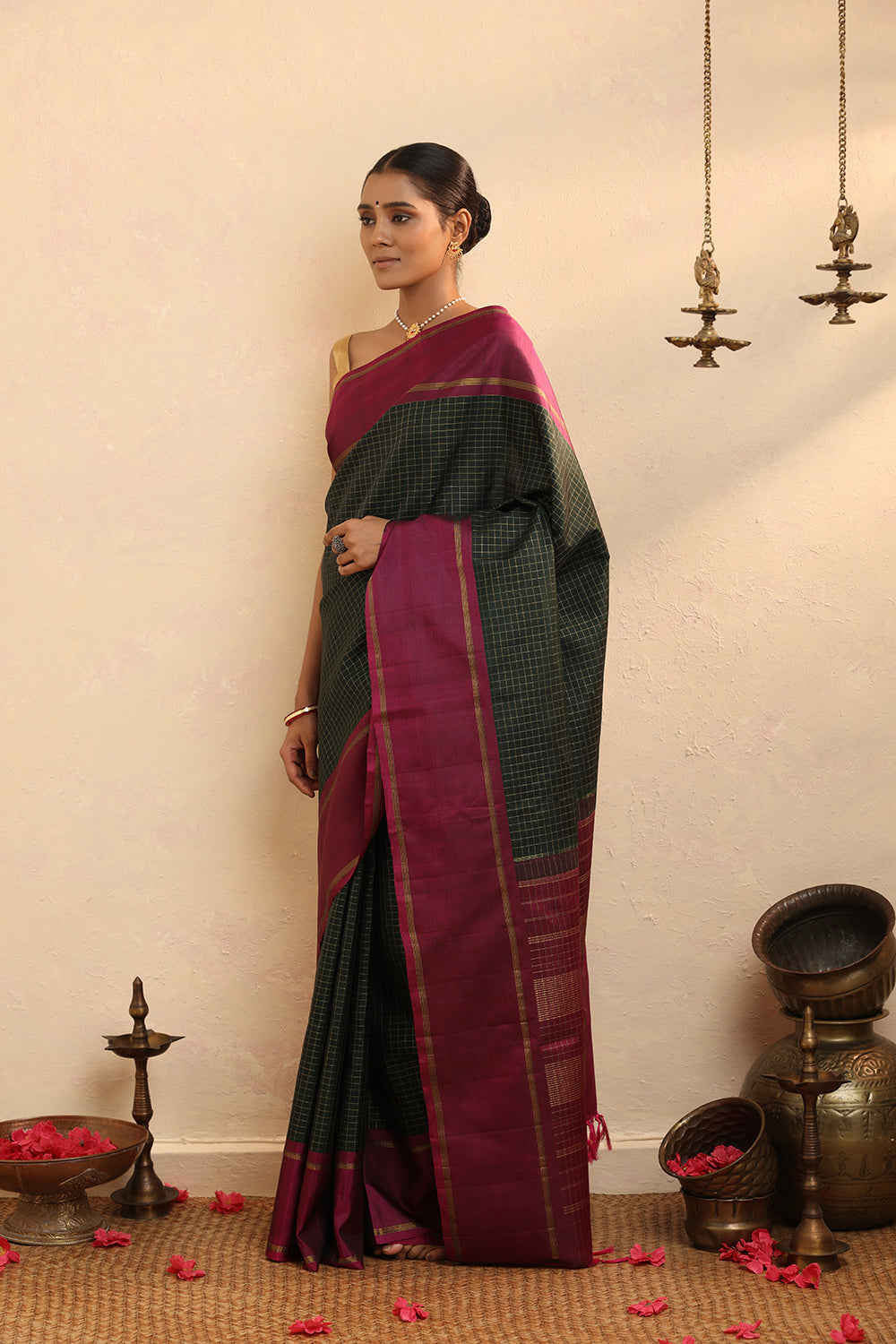 Handloom Dark Green Checks Pure Silk  Kanchi Contemporary Saree
