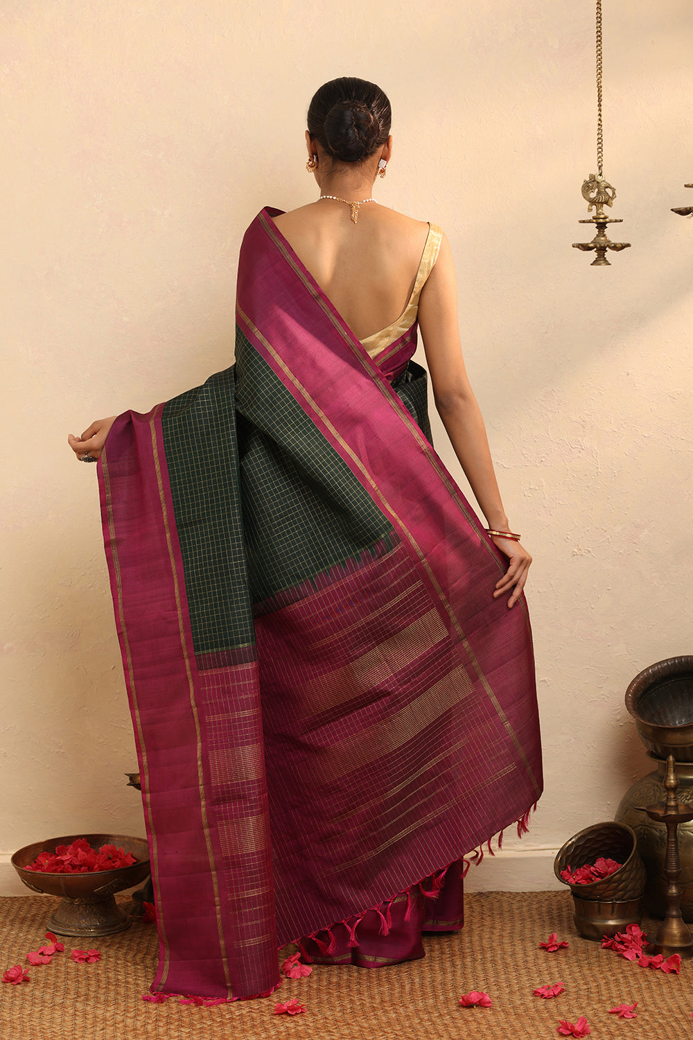Handloom Dark Green Checks Pure Silk  Kanchi Contemporary Saree