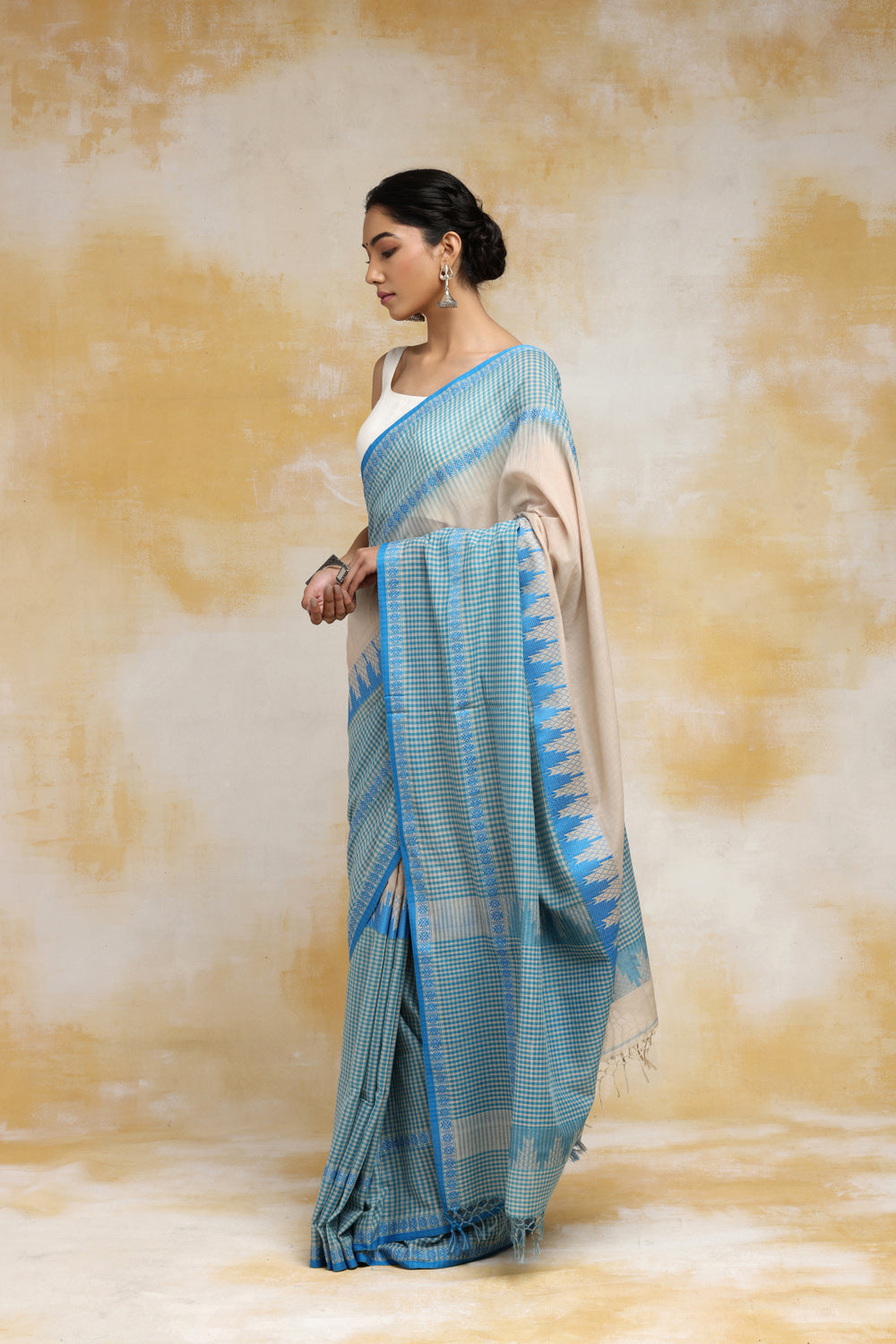 SUMAYA – DOUBLE IKKAT COTTON SAREE - Samprada Fashions