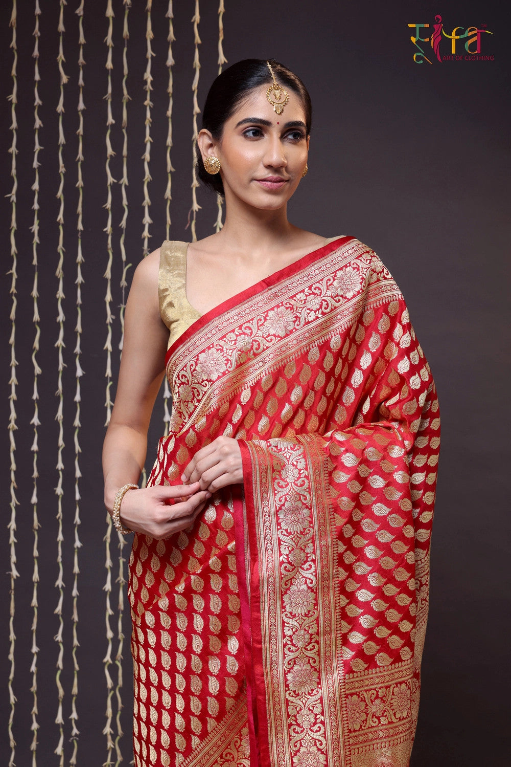 Handloom Red Pure Silk Traditional Banarasi Saree With Gold Zari