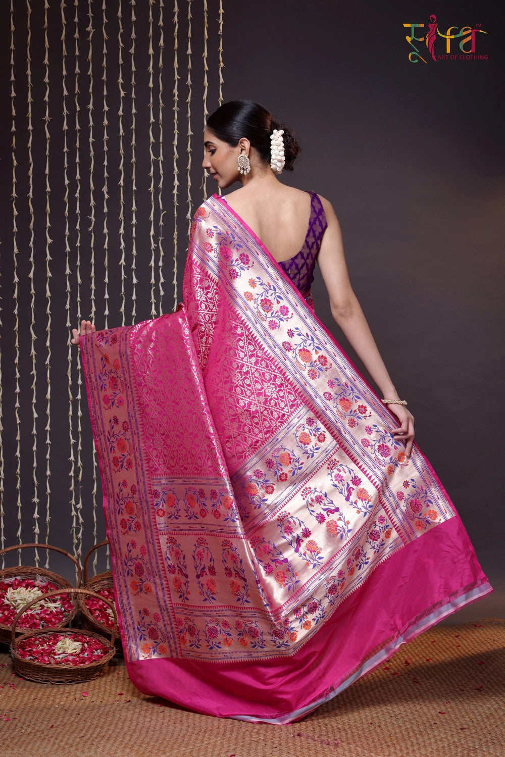 Magenta Handloom Pure Silk Banarasi Paithani Saree