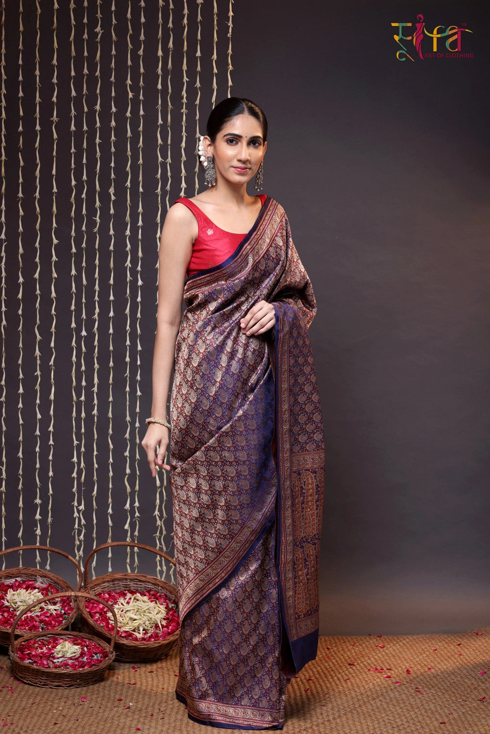 Dark Purple Handloom Pure Silk Tanchoi Banarasi Saree