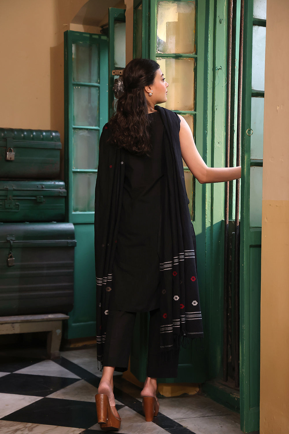 Back View of Handloom Black Ring Jamdani Dupatta with Drape Styling