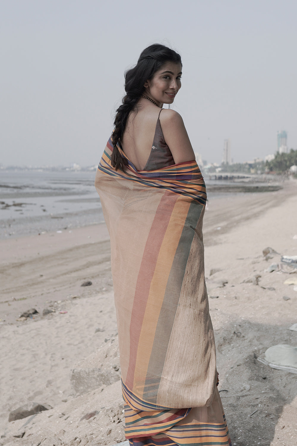 Elegant Sarees for Women | Traditional Indian Sari Collection | Almaari  Fashion