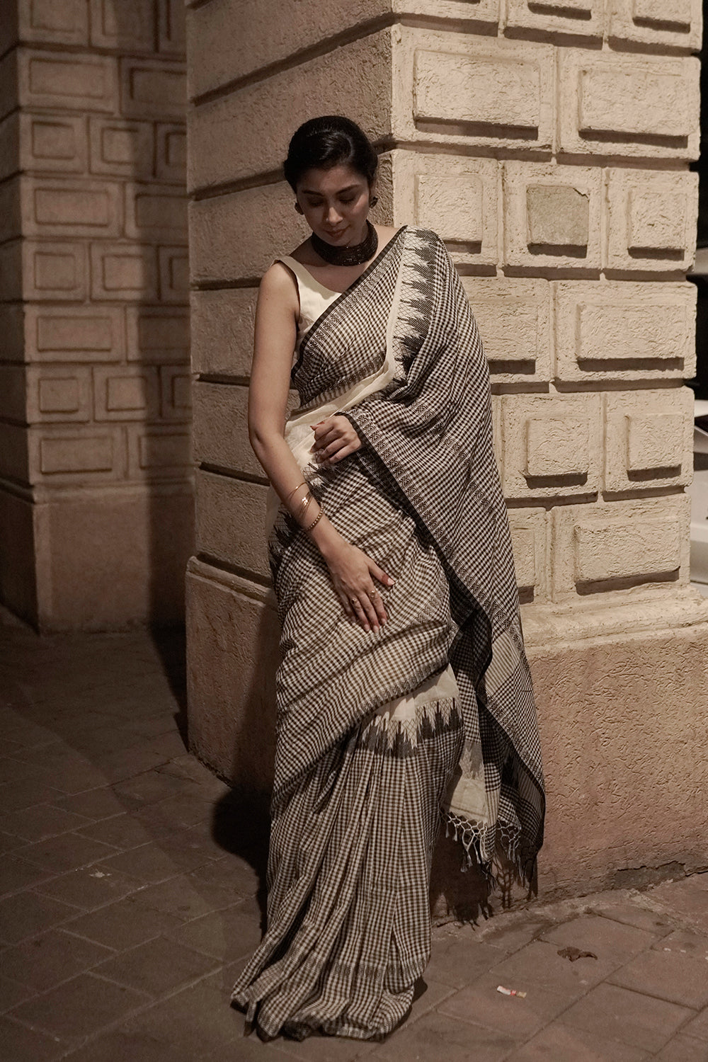 Small Checks Design Black And White Kanchipuram Silk Saree – Sundari Silks