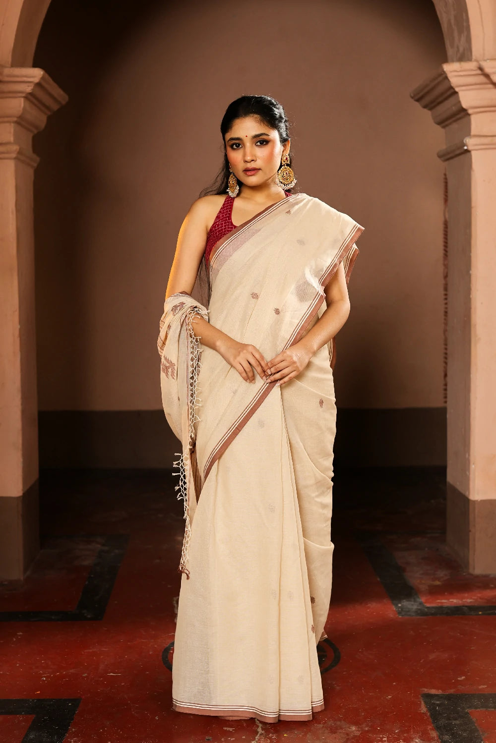 Handloom Beige Pure Cotton Jamdani Saree