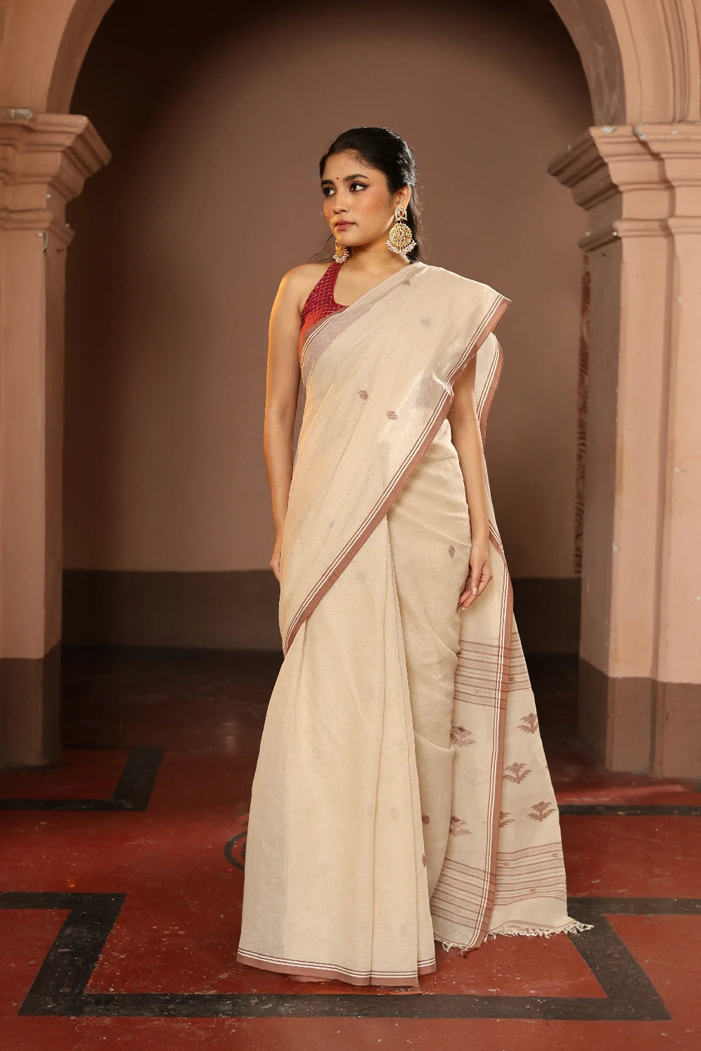 Handloom Beige Pure Cotton Jamdani Saree