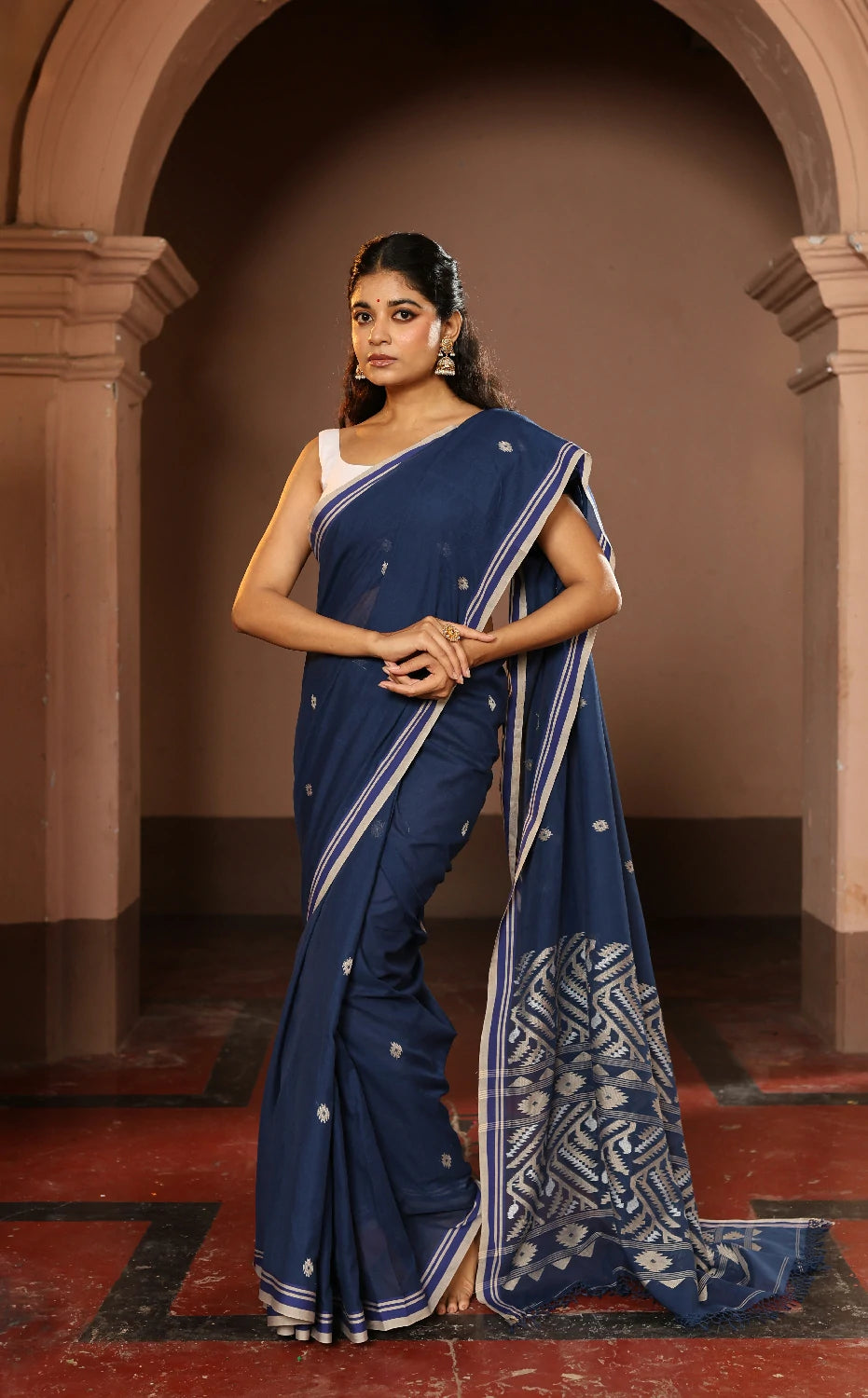 Handloom Navy Blue Pure Cotton Jamdani Saree
