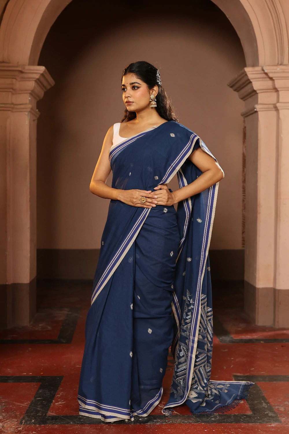 Handloom Navy Blue Pure Cotton Jamdani Saree