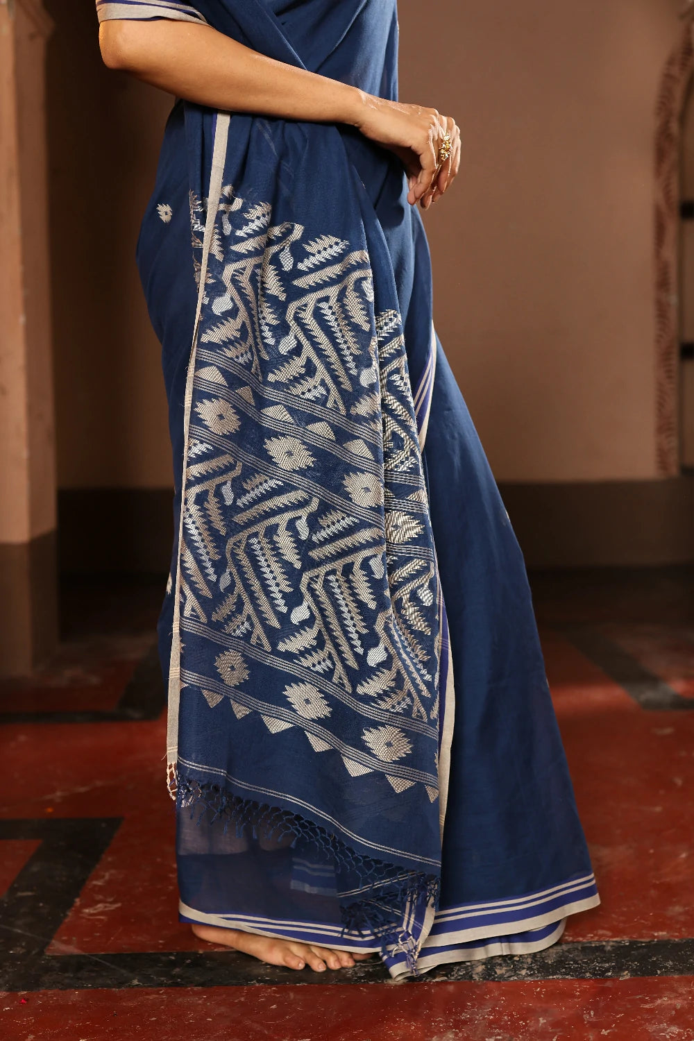 Handloom Navy Blue Pure Cotton Jamdani Saree
