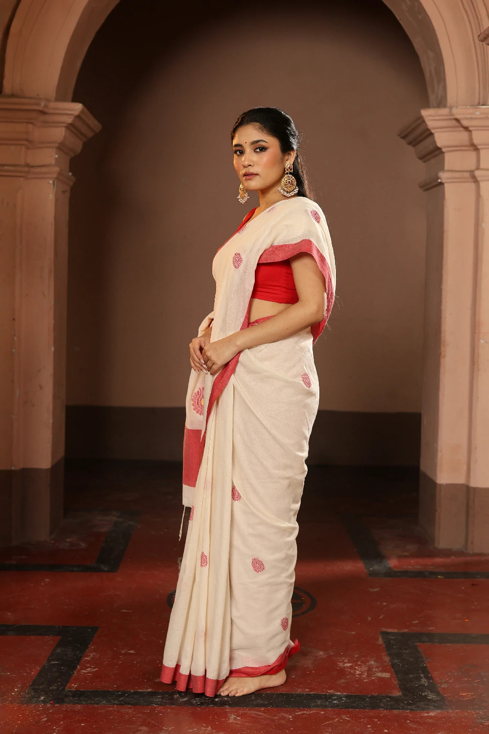 Handloom Red and White Pure Cotton Jamdani Saree