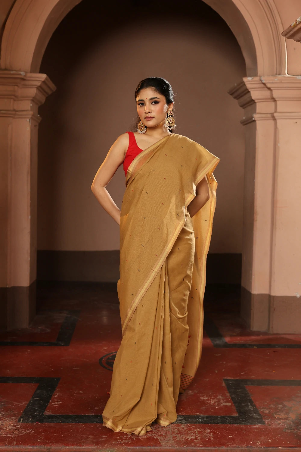 Handloom Peanut Brown Pure Cotton Jamdani Saree