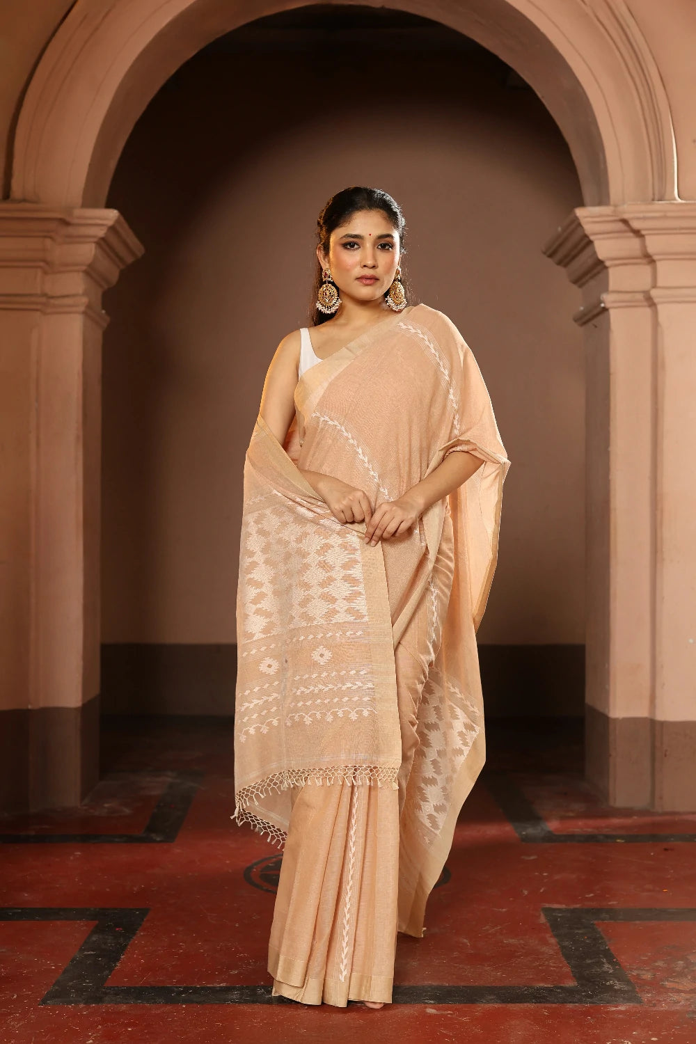 Handloom Beige Pure Cotton Jamdani Saree