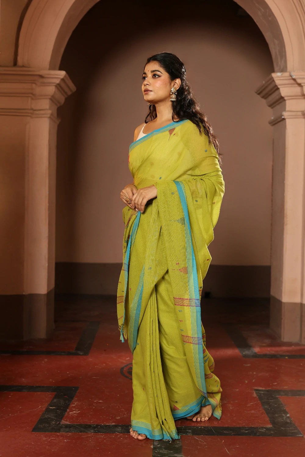 Handloom Lime Green Pure Cotton Contemporary Jamdani Saree
