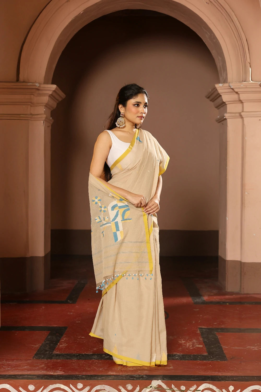 Handloom Beige Pure Cotton Jamdani Saree With Bird Motifs