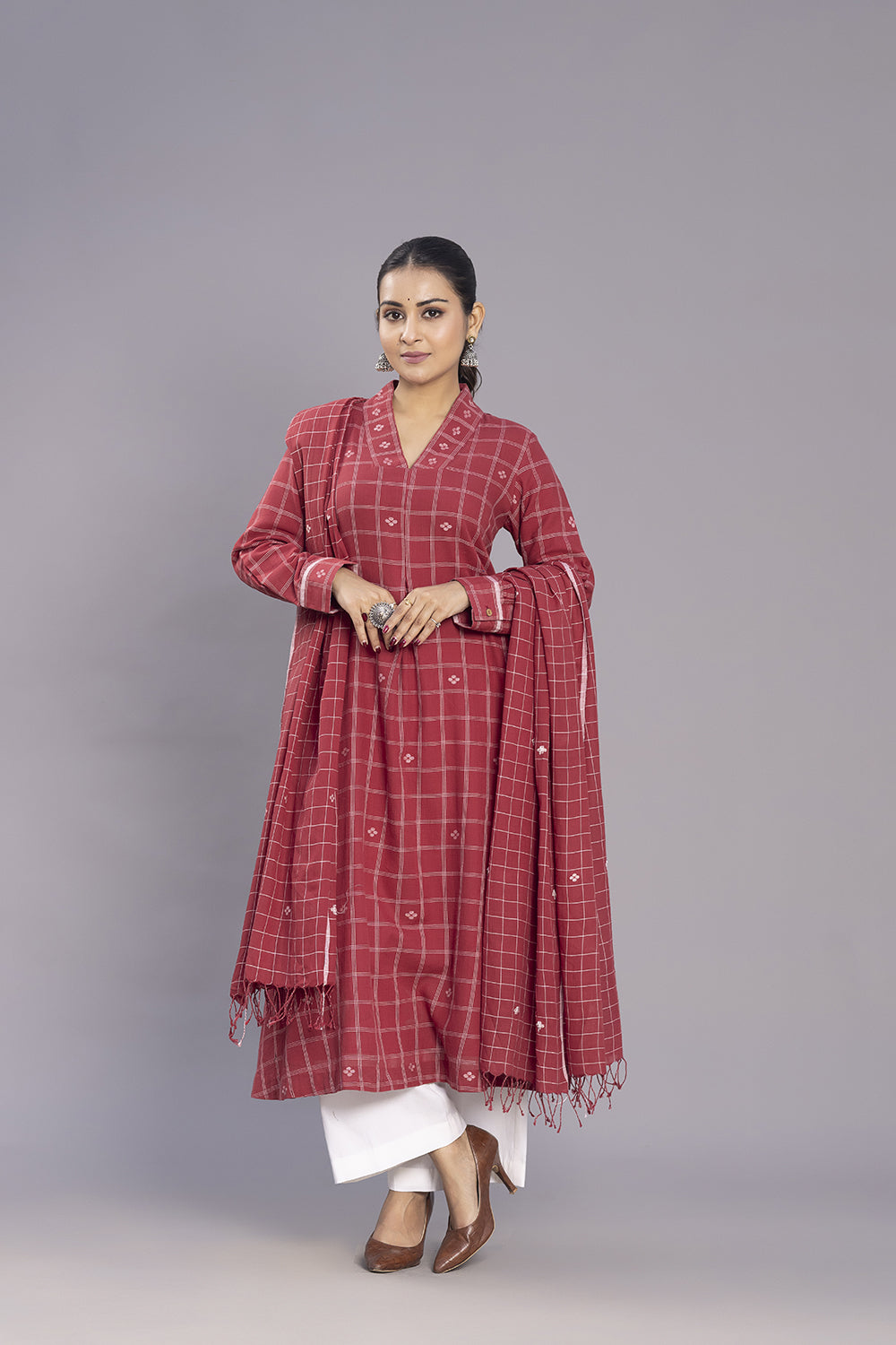 Brick Red Handwoven Checks Jamdani Cotton Kurta Set With Dupatta